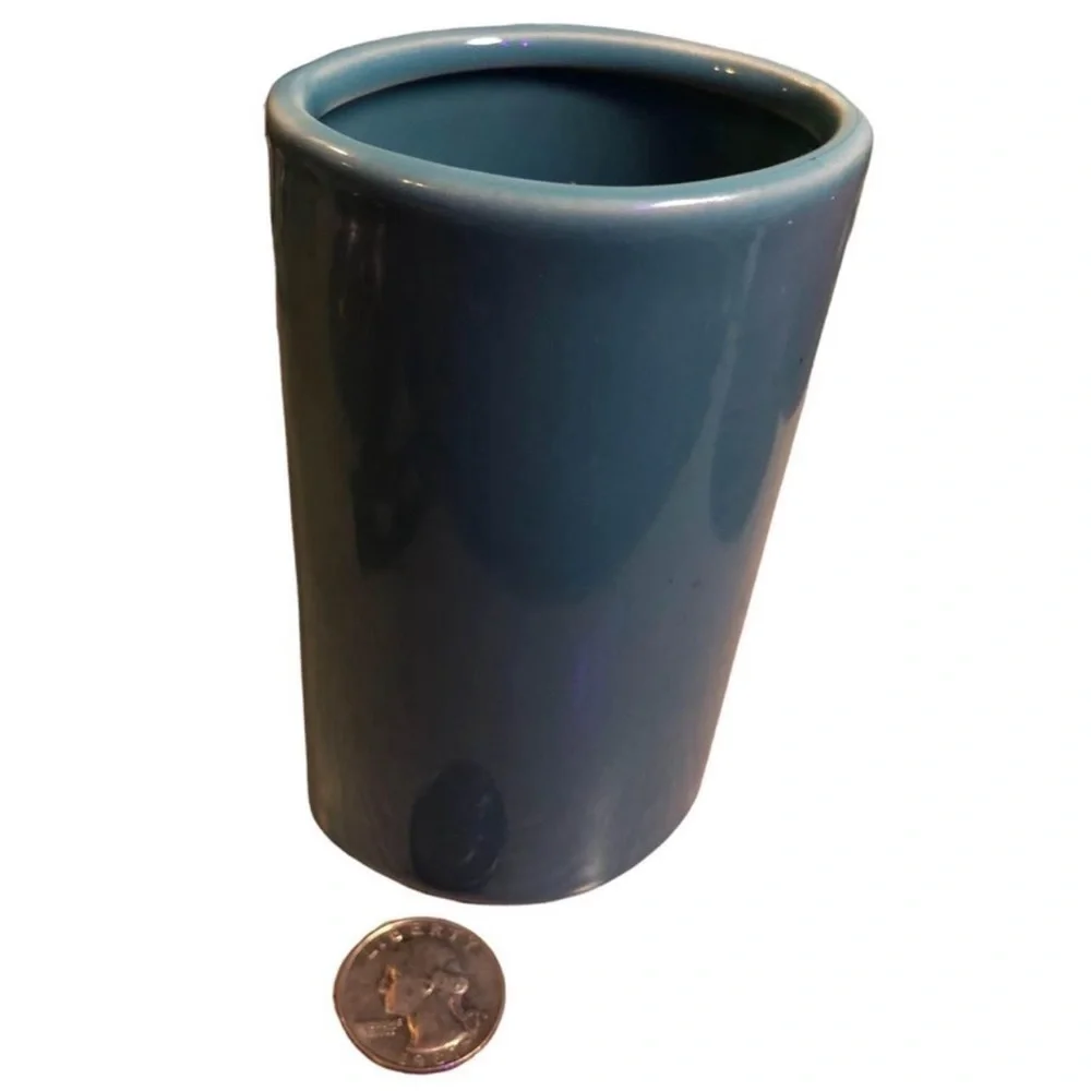 Vintage 4.5” Tall Turquoise Ceramic Vase
